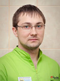 Efimov Vladimir Aleksandrovich Surgeon-implantologist, dentist - orthopedic implant center Super Smile