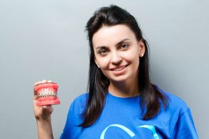 Со скольки ставят брекеты?